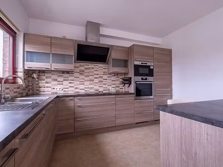appartement à louer à aartselaar € 1.150 (lq5d8) - walls vastgoedmakelaars - antwerpen | z