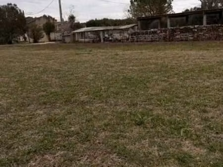 vente terrain 818 m² à chateaurenard (13160)  215 000 €