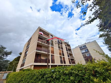 appartement 3 pieces avec balcon et cave