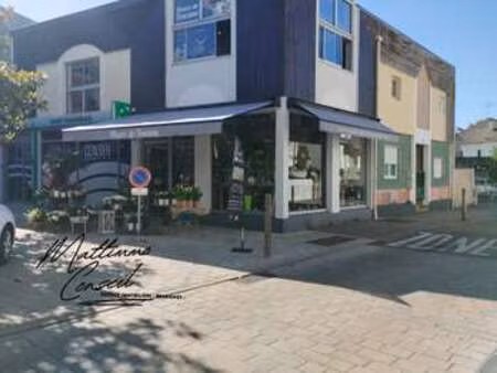 location bureaux et commerces à pornichet gambetta (44380) : à louer / 39m² pornichet gamb