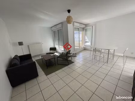 appartement 2 pièces 61 m²