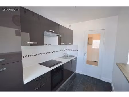très beau f2 à louer orléans madelaine