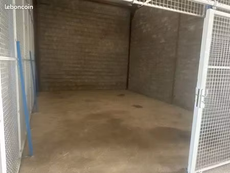 parking privée fermé
