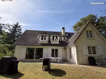 maison 7 pièces 202 m²