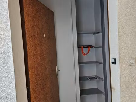 studio à louer 27m2  centre ville de montaigu 85600