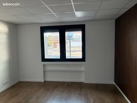 local professionnel dans maison de sante