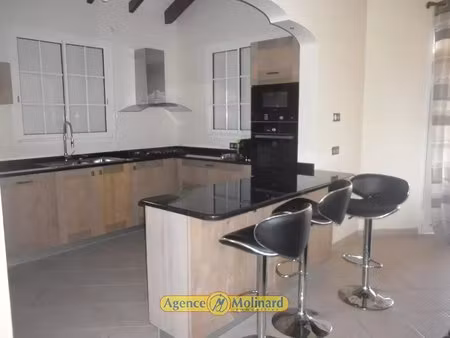 a louer 2200 € villa * 4 pièces meublée * 97170 petit bourg *