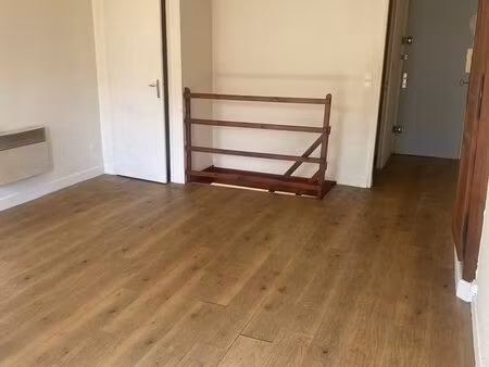 t2 duplex rez de chaussé