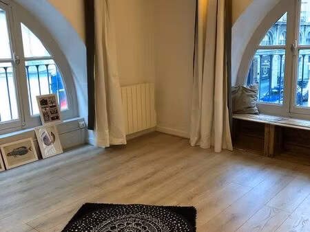 particulier loue appartement centre historique