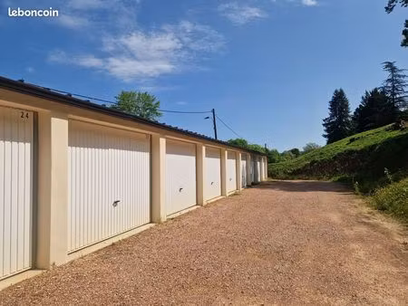 box/garage location - figeac