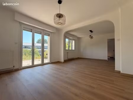 belle maison entièrement rénovée de plein pied avec jardin à lipsheim