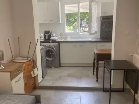 studio dans maison à louer