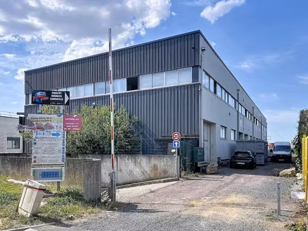 vente locaux professionnels 24 pièces 2081 m² à caen (14000)  1 920 000 €
