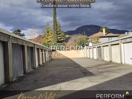 vente parking à grenoble (38000)  21 000 €