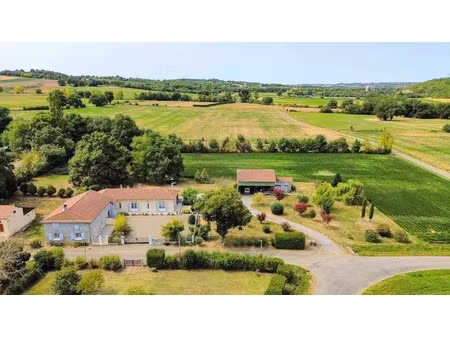 vente immeuble 9 pièces 200 m² à marciac (32230)  329 000 €
