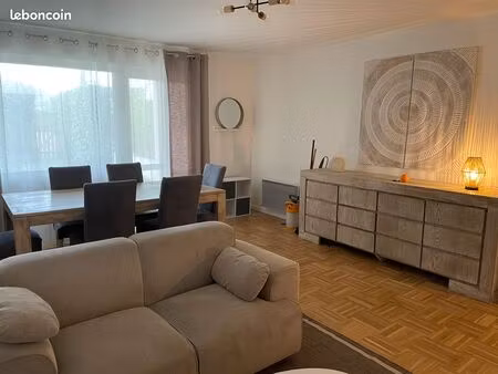 t2 meublé 60 m² – jardin privatif – climatisation – parking – résidence sécurisée avec ten
