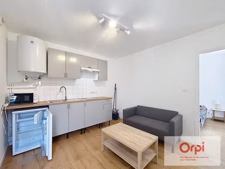 location meublée appartement 2 pièces 23.78 m² à montluçon (03100)  380 €