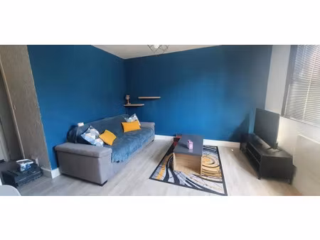 location appartement 1 pièce 20 m² à nimes (30000)  400 €