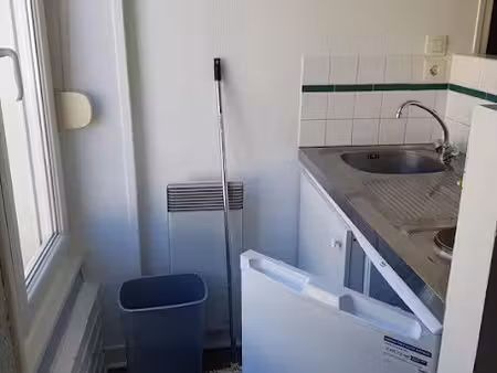 location meublée appartement 1 pièce 19 m² à le mans (72000)  385 €