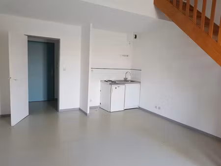 location appartement 2 pièces 39.1 m² à nimes (30000)  494 €