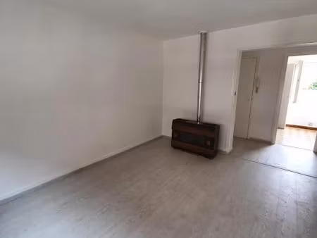 location appartement 2 pièces 40.36 m² à amiens (80000)  525 €
