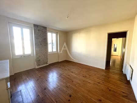 location appartement 2 pièces 48.19 m² à villeneuve-de-marsan (40190)  520 €