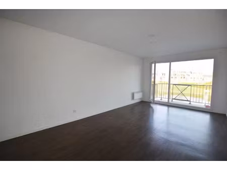location appartement 2 pièces 39.93 m² à abbeville (80100)  555 €