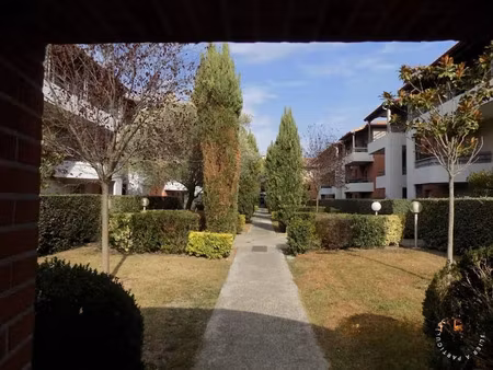 location meublée appartement 2 pièces 37 m² à toulouse (31000)  680 €