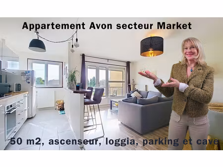 appartement 2 pièces d'environ 51 m² dernier étage ascenseur loggia cave stationnement en 