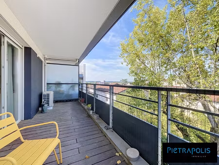 t3 meuble balcon / clim / garage