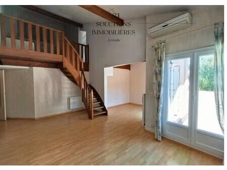 appartement spacieux avec balcon  garage et cave