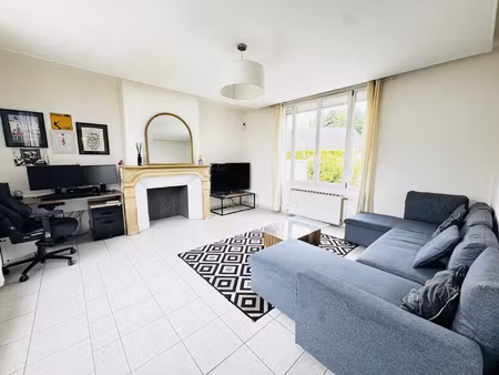 magnifique maison individuelle avec garage et jardin