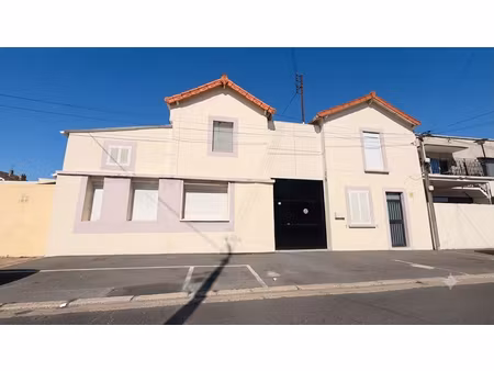 coup de coeur assuré : spacieuse maison familiale avec climatisation et grand stationnemen