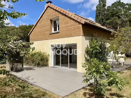 maison à vendre de 7 pièces de 142 m²