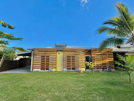 à vendre belle maison familiale f5 à la rivière saint-louis