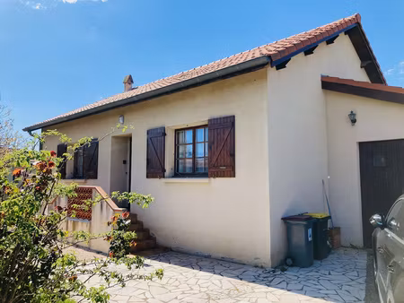 maison t3 de 78 m2 + garage sur terrain de 650 m2