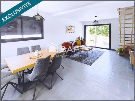 maison récente avec 4 chambres et terrain !