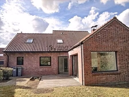 maison de luxe de 7 pièces en location à marcq-en-barœul  hauts-de-france
