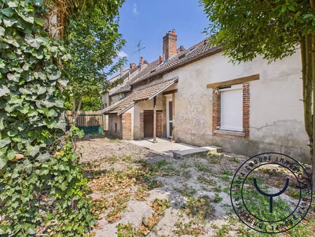 jolie maison de ville proche de la gare
