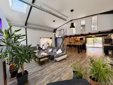villa contemporaine de 156 m2 3 suites terrain clos de 8