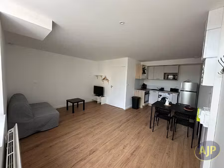 location appartement 1 pièce 27 m² à châteaubriant (44110)