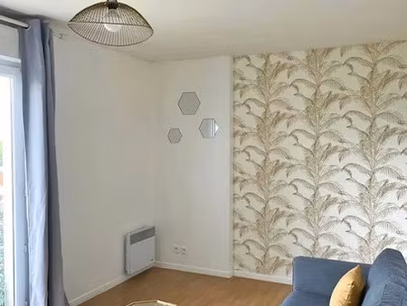 location meublée appartement 1 pièce 29 m² à moissy-cramayel (77550)  775 €