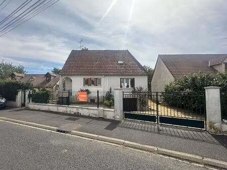 maison 85 m²  3 pièces  2 chambres  sous-sol  cave et terrain