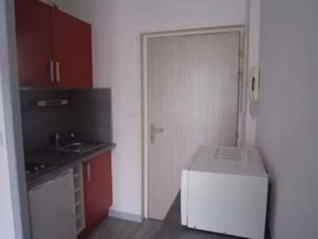 location appartement 2 pièces à brest (29200) : à louer 2 pièces / 26m² brest
