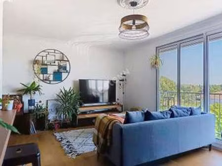 location appartement 3 pièces meublé à rezé (44400) : à louer 3 pièces meublé / 71m² rezé
