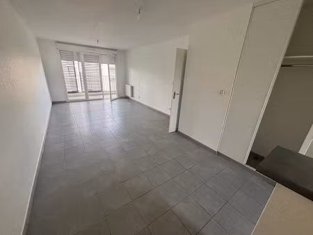 location appartement 3 pièces 66 m² à toulouse (31000)  855 €