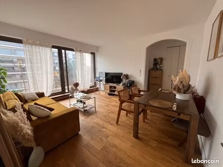 appartement 2 pièces 43m²- balcon et cave
