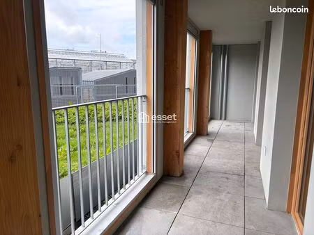 appartement 4 pièces 79.2m² à louer 1799 - paris 75018