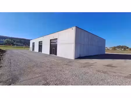 4 entrepôts de 110 m²