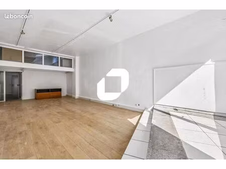 bureau 100 m²